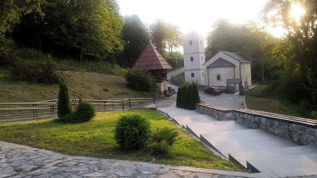 crkva s postamenta milosu